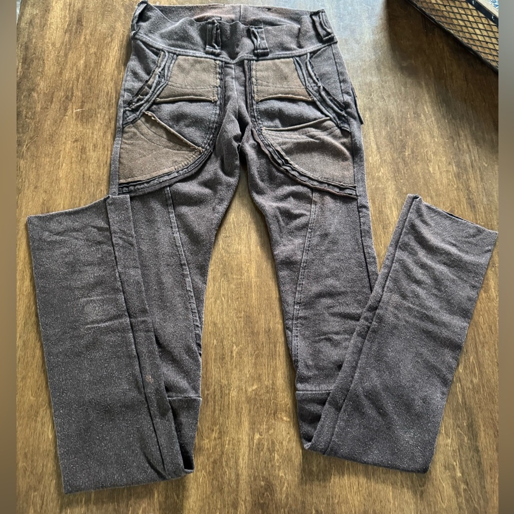 XXS WILDHORSE APPAREL LEGGINGS
BACK POCKETS/BELT LOOPS - Picture 4 of 9